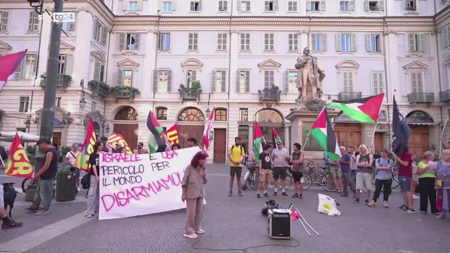 Torino, presidio contro attacco Usa in Iran