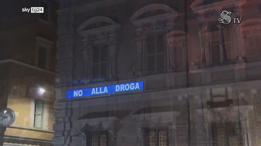 Giornata contro droghe, scritta 
