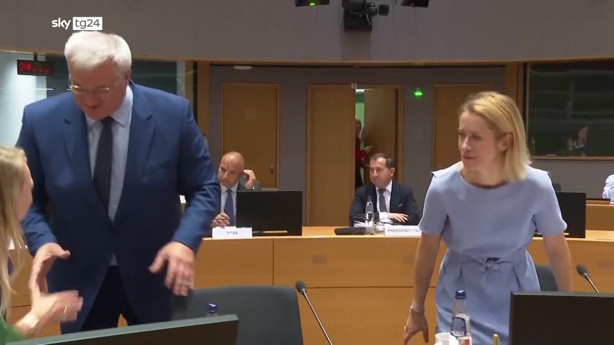 Spese Nato, Meloni: rivedere norma che sospende il Patto di stabilità. Opposizioni: 5 % obiettivo 