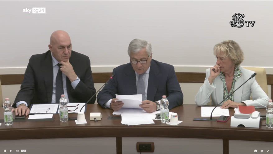 Tajani: non escludiamo nuove sanzioni per Russia