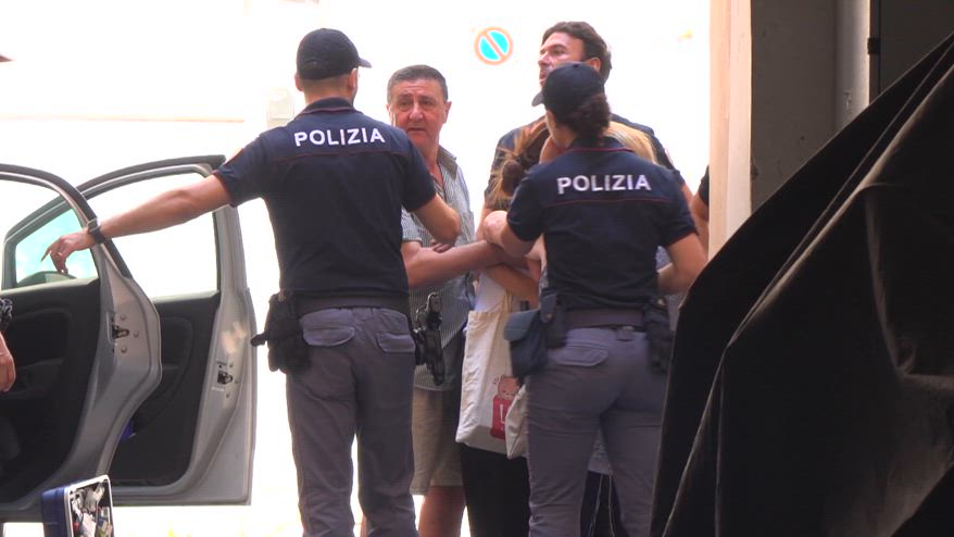 Dramma a Napoli, 77enne uccide fratello 80enne e si suicida