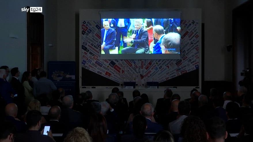Agricoltura, Lollobrigida: crescono export e  produttività