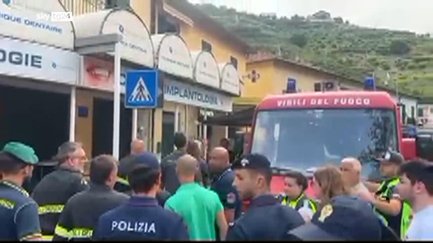 Ventimiglia, arrivo dei soccorritori con il bimbo ritrovato