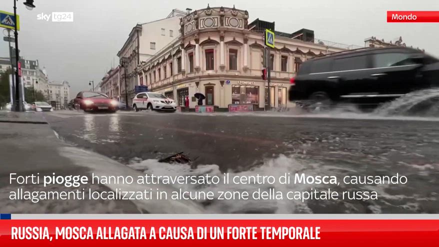 Russia, Mosca allagata a causa di un forte temporale