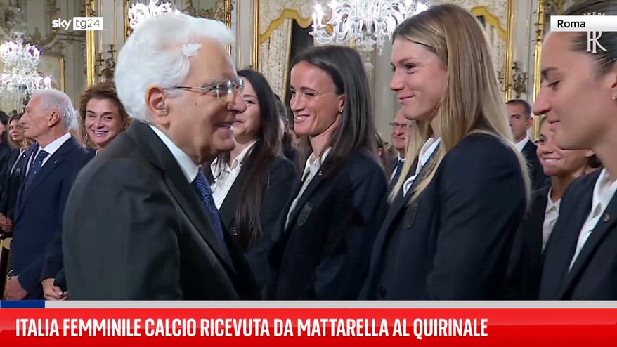 Italia femminile calcio ricevuta da Mattarella al Quirinale 