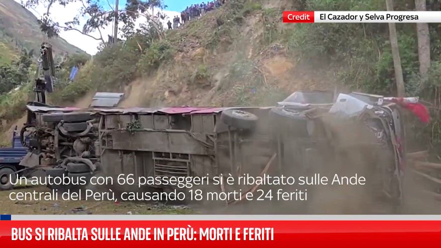 Bus si ribalta sulle Ande in Perù: morti e feriti