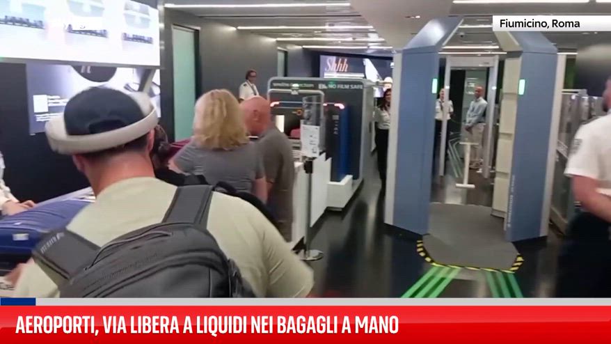 Aeroporti, via libera a liquidi nei bagagli a mano