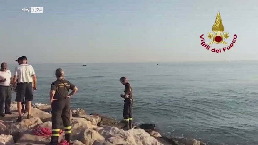 Bambino scomparso in mare a Cavallino, trovato il corpo