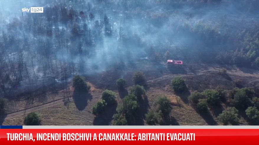 Turchia, incendi boschivi a Canakkale: abitanti evacuati