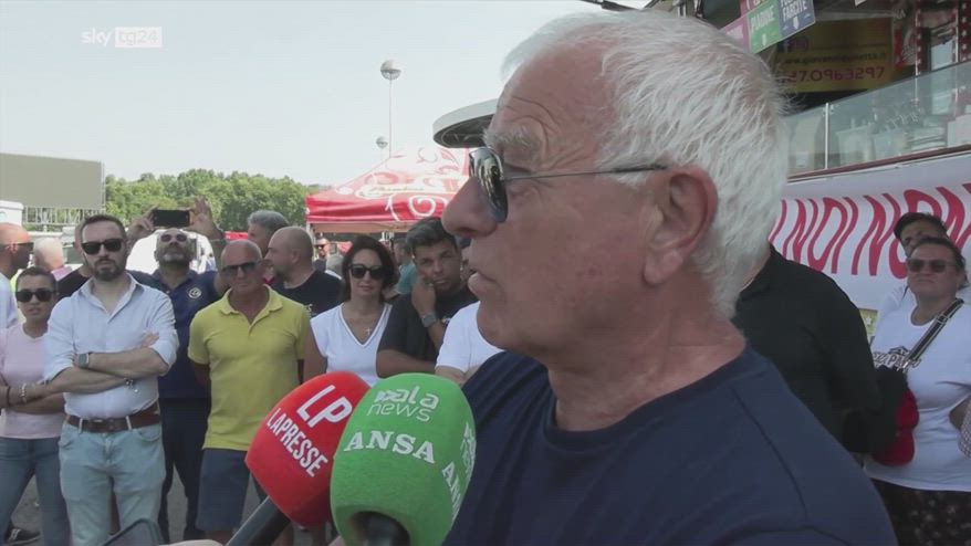San Siro, ambulanti in protesta contro lo sfratto