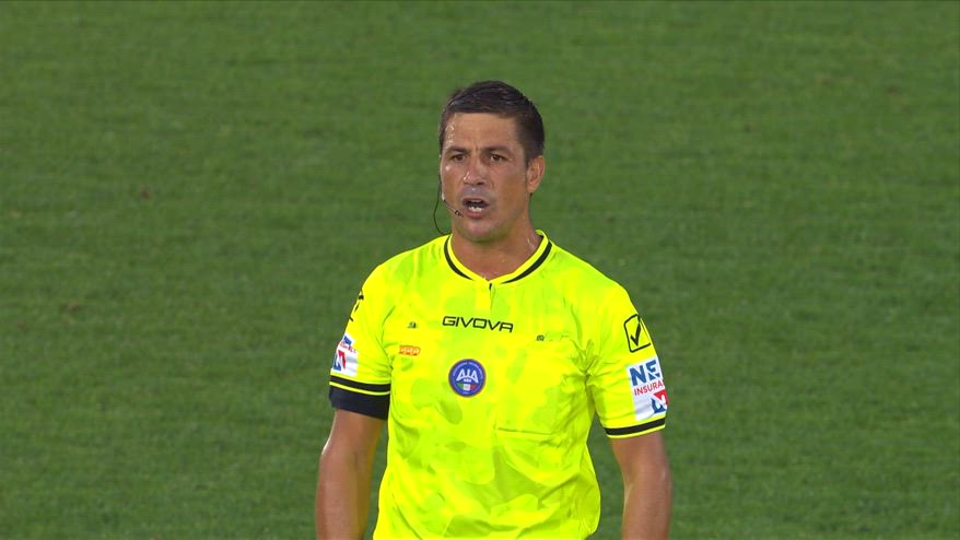 Como-Lazio: il primo annuncio dell'arbitro dopo il VAR