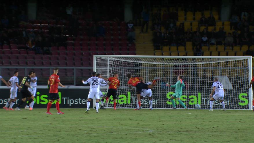 Camarda segna il suo primo gol in Serie A in Lecce-Bologna