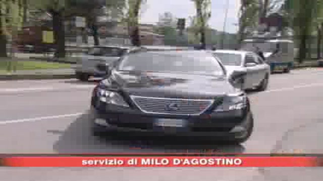Governo, Berlusconi a lavoro