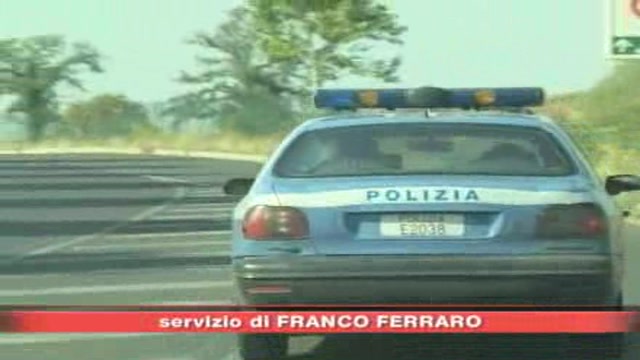 Rom tenta di rapire bimba, fermato