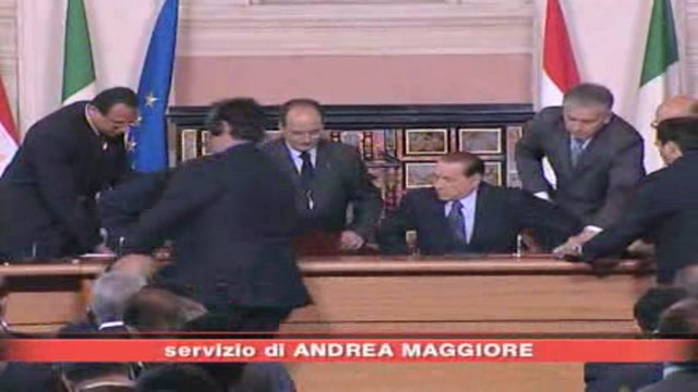 Clandestinità, Berlusconi smentisce