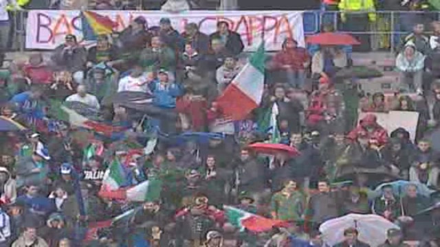Rugby, mezza disfatta per l'Italia