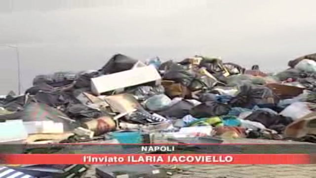 Rifiuti, sì a discarica di Chiaiano