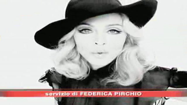 Madonna, esce Give it to me