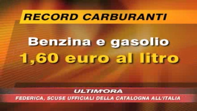 Benzina da record: 1,60 euro al lt
