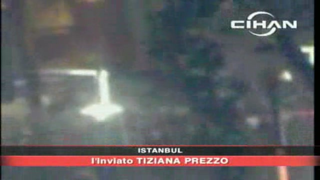 Istanbul, bombe tra la folla