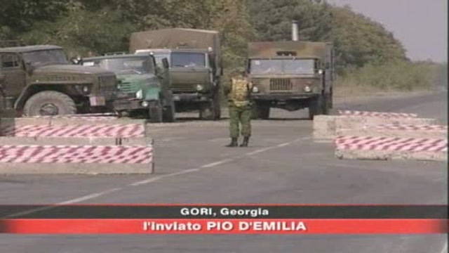 Carri armati russi lasciano l'Ossezia del Sud 
