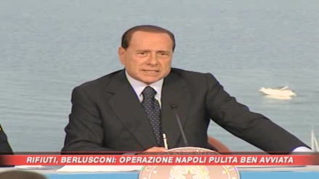 Rifiuti, Berlusconi: Napoli è rimasta pulita