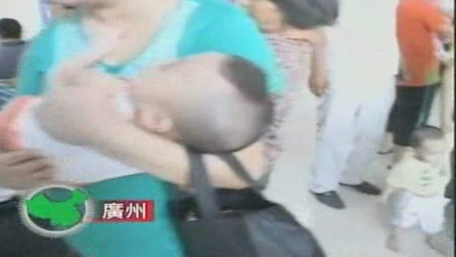 Cina, latte contaminato: 3 bambini morti. 6000 intossicati