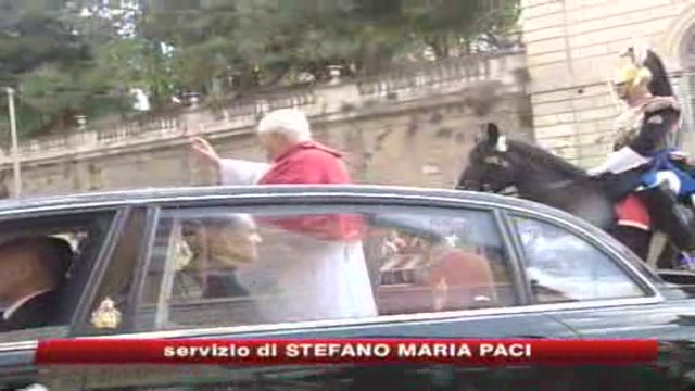 Visita del Papa da Napolitano, forte richiamo alla fede