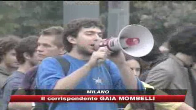 Scuola, gli scontri di Milano non fermano gli studenti