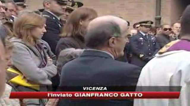 Elicottero caduto, celebrati i funerali del capitano Bazzo
