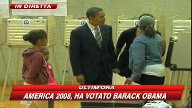 America 2008, le immagini di Obama al voto