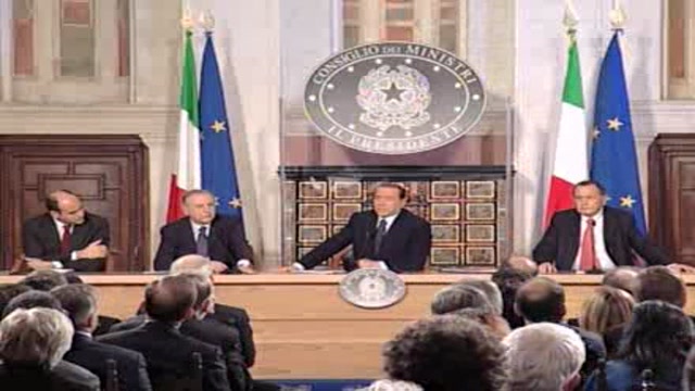Presidenzialismo, alt di Bossi a Berlusconi