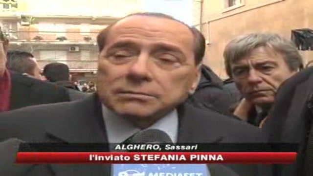 Berlusconi, battuta sugli stupri. Ed è bufera politica
