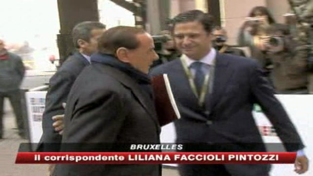 Crisi, Berlusconi: no all'assegno di disoccupazione