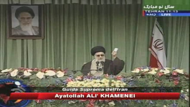 Obama apre all'Iran, Khamenei: nessun cambiamento