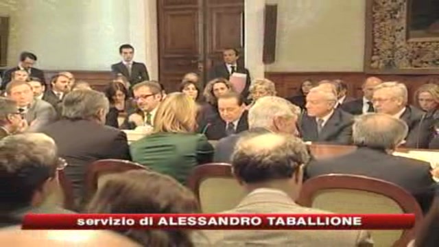 Casa, Berlusconi: piano non cambia, meglio con decreto