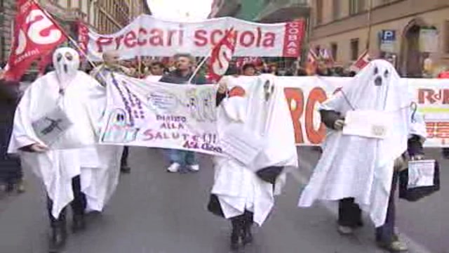 Roma: Onda e Cobas in piazza contro il G8 lavoro