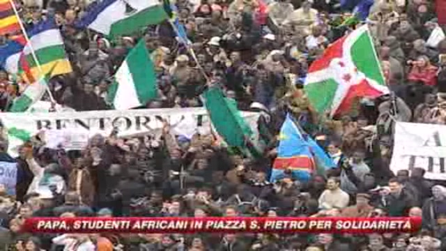 Studenti africani a San Pietro per applaudire il Papa 
