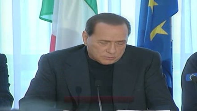 Terremoto Abruzzo, Berlusconi: niente aiuti dall'estero