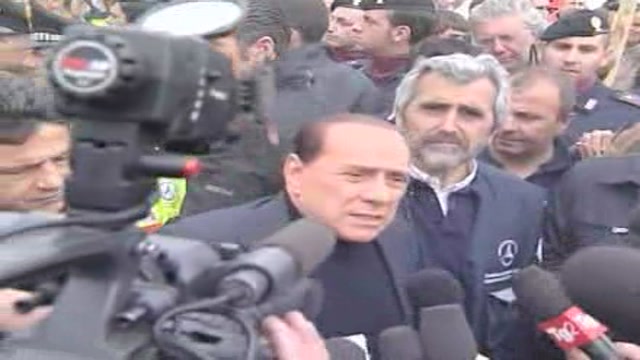 Sisma, Berlusconi: fondi ci sono, no a nuove tasse 