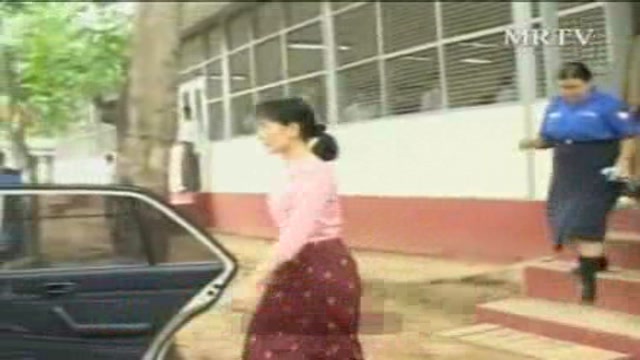 Myanmar, San Suu Kyi era pronta a fuggire
