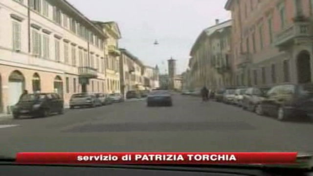 Cremona, branco in azione a luna park: molestata 15enne
