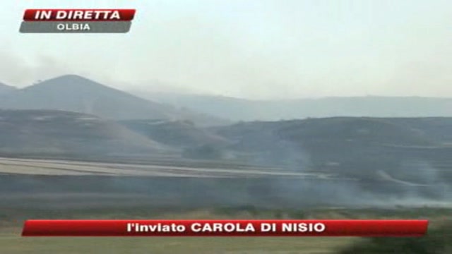 La Sardegna brucia, Canadair in azione sui roghi