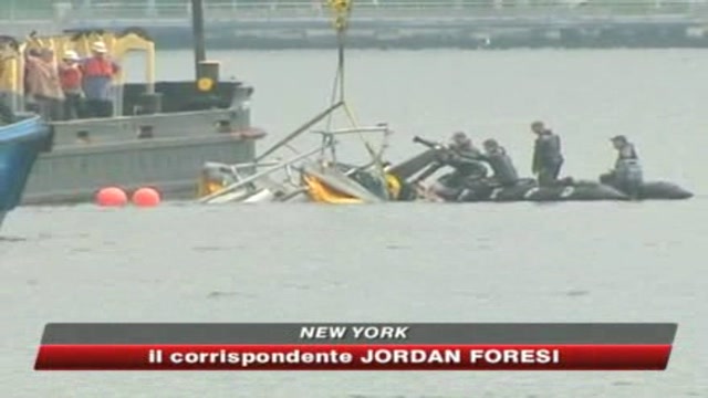 New York, recuperati 7 corpi e i resti dell'elicottero