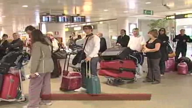 Caos valigie, Palenzona: No allo scaricabarile