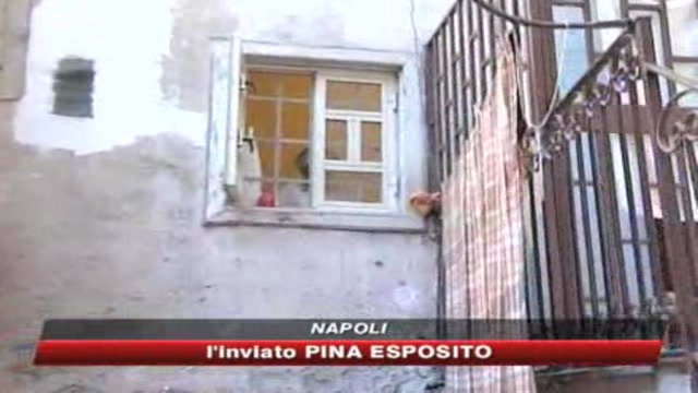 Influenza A, chiesa vuota per i funerali 51enne Napoli
