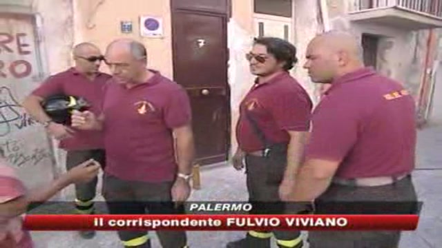 Incendio a Palermo, intossicati due bambini 