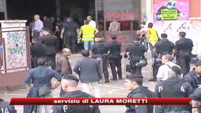 Roma, sgomberato edificio occupato da 120 persone 