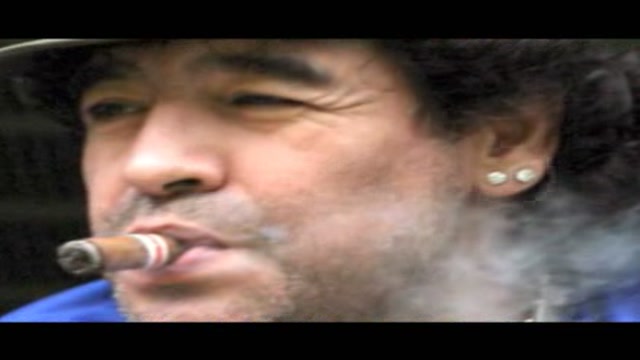 Evasione fiscale, Gdf pignora gli orecchini di Maradona