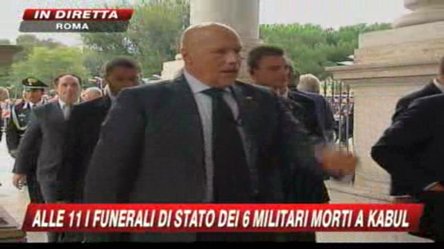 L'arrivo dei politici ai funerali dei caduti di Kabul